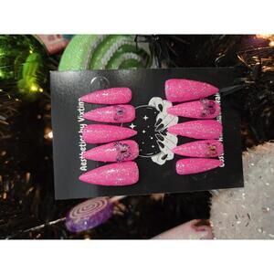 Pink glittery press on nails custom made